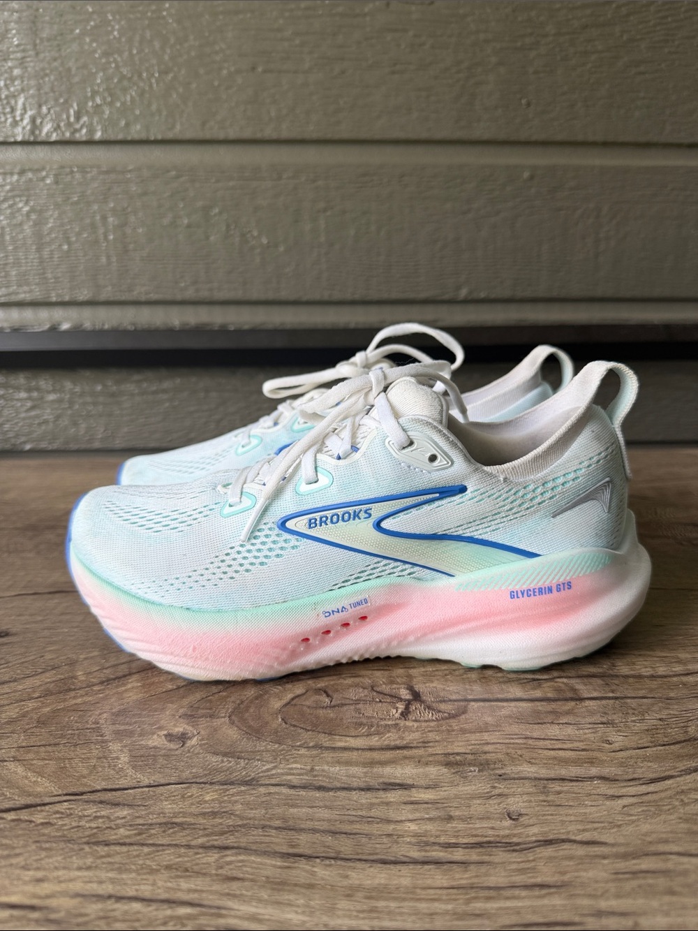 Brooks Glycerin GTS Women’s sneakers size 7 - Picture 4 of 11